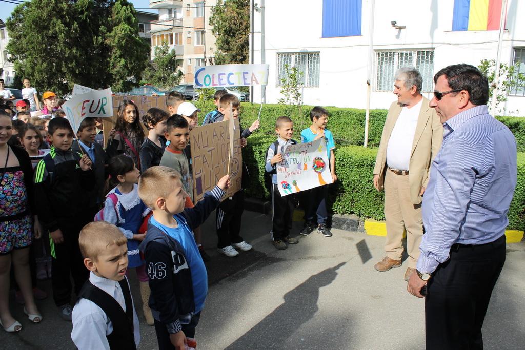 Miting împotriva poluării desfăşurat la Rovinari