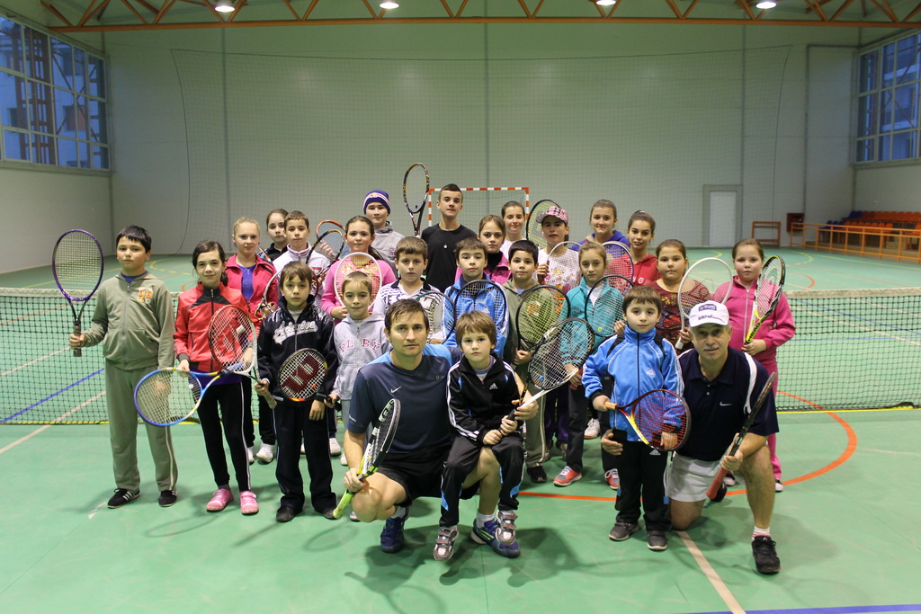Secţie de tenis acreditată în cadrul Clubului Sportiv Jiul Rovinari